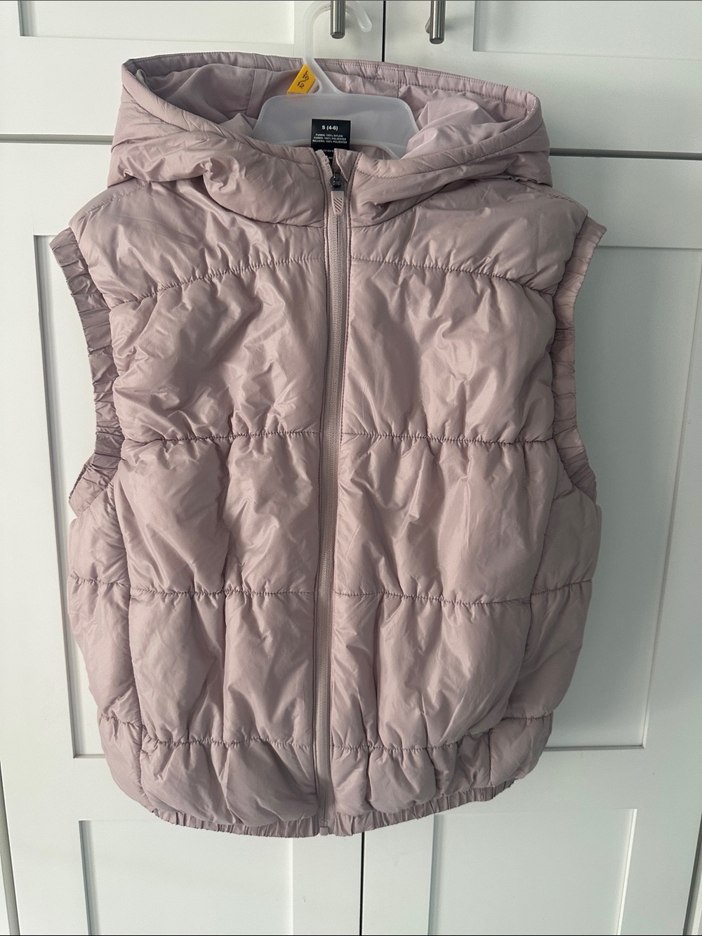 Avia Women’s Hooded Puffer Vest in Light Mauve